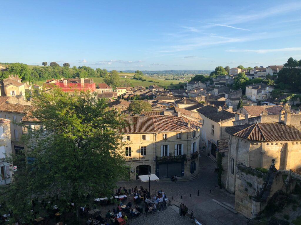 Place de l'eglise saint emilion